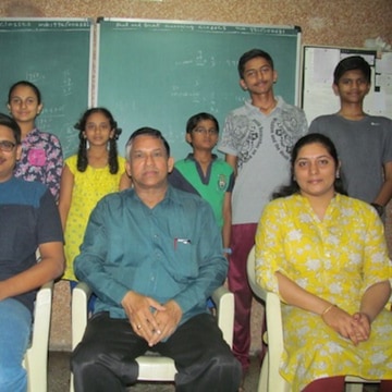 Bhat and Bhat Tutorials in 1st Cross Road Kengeri Satelite Town