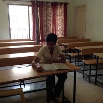 Excellent Home Tuitions in New Bel Road