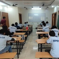 Dropper's Club in Jk Hospital Road Kolar Road