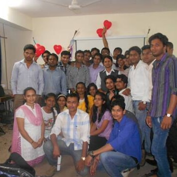 Paramount Institute in Zone 2 M P Nagar