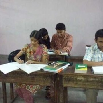 Sri Sathya Commerce in Choolaimedu High Road Choolaimedu