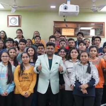 Saraswati in Power House Pitampura Cd Block