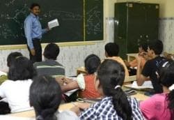 Aakash Institute in G S Road Ulubari