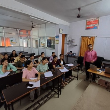Sameer Shrivastava Sir Classes in Bharat Sevasharam Wright Town