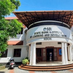 State Bank Institute Of Learning & Development in Dutch Cemetery Roadbeach Road Kochi Fort