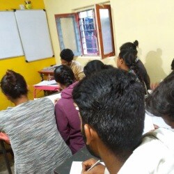 GL Tutors in Chamundi Hill J C Nagar