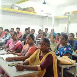 Kamarasar Tnpsc Center Valapaty in Valapaty Mammy Daddy Shopping Near Valapady